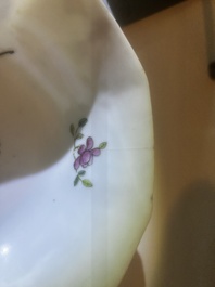 Bol en porcelaine de Chine famille rose &agrave; d&eacute;cor d'immortels, marque et &eacute;poque de Tongzhi