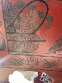 Paravent &agrave; 4 panneaux en laque polychrome, Chine, 19&egrave;me/20&egrave;me si&egrave;cle