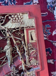 Deux panneaux en bois laqu&eacute; et dor&eacute; &agrave; d&eacute;cor figuratif, dont l'un est sign&eacute;, Chine, 19&egrave;me/20&egrave;me si&egrave;cle