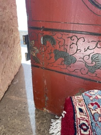 Paravent &agrave; 4 panneaux en laque polychrome, Chine, 19&egrave;me/20&egrave;me si&egrave;cle