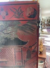 Paravent &agrave; 4 panneaux en laque polychrome, Chine, 19&egrave;me/20&egrave;me si&egrave;cle