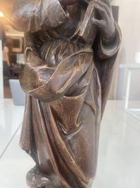 Jean de Patmos en bois sculpt&eacute; et patin&eacute;, Flandres, vers 1800