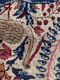 Een Perzisch Kerman (Kirman) tapijt met floraal decor, wol op katoen, eerste helft 20ste eeuw