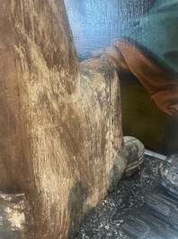 Sculpture de Luohan en bois sculpt&eacute; avec des traces de polychromie, 19&egrave;me si&egrave;cle
