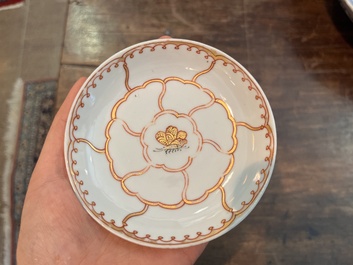Service &agrave; th&eacute; en porcelaine de Chine dor&eacute; &agrave; d&eacute;cor de papillon, Qianlong