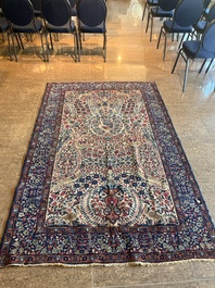 Een Perzisch Kerman (Kirman) tapijt met floraal decor, wol op katoen, eerste helft 20ste eeuw