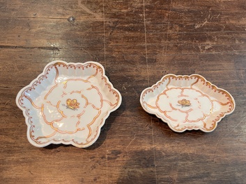 Service &agrave; th&eacute; en porcelaine de Chine dor&eacute; &agrave; d&eacute;cor de papillon, Qianlong