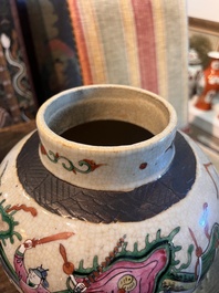 Een gevarieerde collectie Chinees famille rose en verte porselein met geanimeerde sc&egrave;nes en vogels tussen bloesemtakken, 19de/20ste eeuw