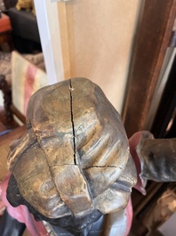 Grande paire de torch&egrave;res dites 'Aux Maures' &agrave; cinq lumi&egrave;res en bois sculpt&eacute; et polychrom&eacute;, Italie, Venise, vers 1900