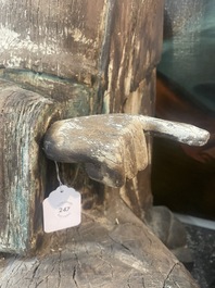 Sculpture de Luohan en bois sculpt&eacute; avec des traces de polychromie, 19&egrave;me si&egrave;cle