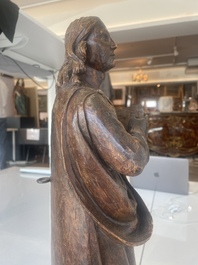 Jean de Patmos en bois sculpt&eacute; et patin&eacute;, Flandres, vers 1800