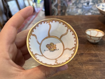 Service &agrave; th&eacute; en porcelaine de Chine dor&eacute; &agrave; d&eacute;cor de papillon, Qianlong
