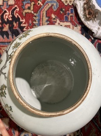 Zes Chinese famille rose en qianjiang cai vazen met floraal en figuratief decor, 19de/20ste eeuw