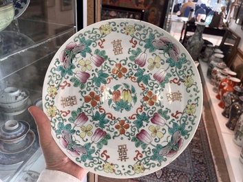 Collection vari&eacute;e en porcelaine de Chine bleu, blanc et famille rose, Qianlong et post&eacute;rieur