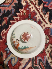 Zes Chinese famille rose en qianjiang cai vazen met floraal en figuratief decor, 19de/20ste eeuw