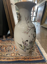 Zes Chinese famille rose en qianjiang cai vazen met floraal en figuratief decor, 19de/20ste eeuw