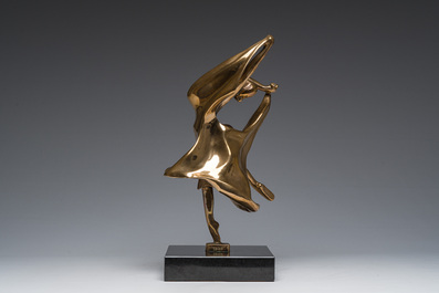 Avi Kenan (1951): 'Ballerina', brons op een marmeren voet, ed. 29/100, gedateerd 1983