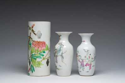 A Chinese reticulated qianjiang cai hatstand with birds among blossoming branches and two famille rose vases with animated design, 19th/20th C.