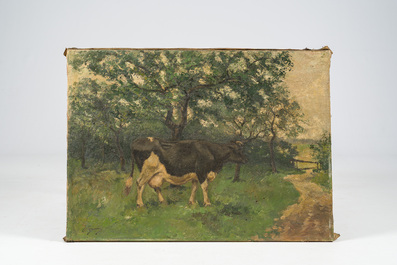 Joseph Grimau (1859-1938): Een koe op het erf van een boerderij, olie op doek
