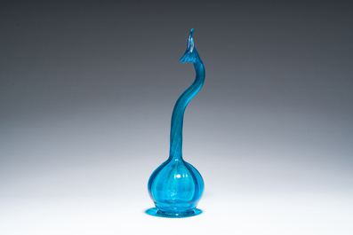 Een islamitische blauwgekleurde glazen parfumsprinkler of traanfles ('ashkdan'), Qajar, Iran, 19de eeuw