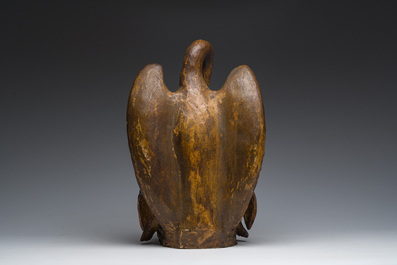 Een Belgische groep in gepatineerd terracotta met een pelikaan die haar jongen voedt als symbool van ouderliefde en zelfopoffering, 19de/20ste eeuw