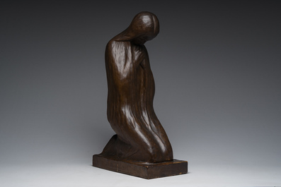 Pieter Franz Tinel (1895-1964): De geknielde vrouw, bronsgepatineerd plaaster