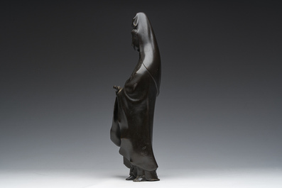 Een Japanse bronzen figuur van Kannon, Meiji, 19de/20ste eeuw