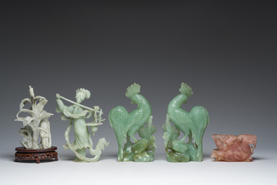 Negen Chinese sculpturen in hardsteen, w.o. jade en kwarts, 19de/20ste eeuw