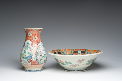 A Japanese Kutani pitcher and matching washbasin with floral design and landscapes, Meiji, 19th C.