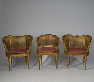 A French Louis XVI style eight-piece carved and gilt wooden salon set, 19th/20th C.