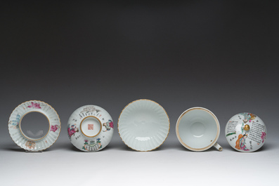 A Chinese famille rose bowl and cover on stand and a teapot and cover with 'Wu Shuang Pu' design, Daoguang marks, 20th C.
