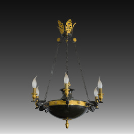 A French Empire style six-light patinated sheet metal and gilt bronze chandelier with swan design, 19th/20th C.