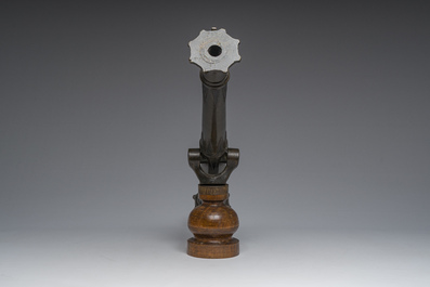An Indonesian or Malaysian bronze mobile 'Lantaka' cannon, 18th/19th C.
