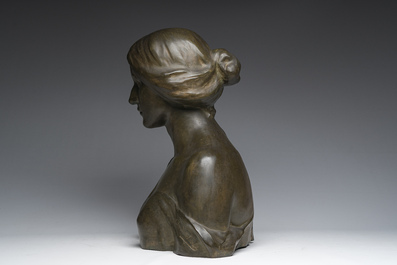 Charles Van De Waele (19de/20ste eeuw): Bust of a lady, patinated bronze, marked 'Ch. Vindevogel Gand Fondeur'