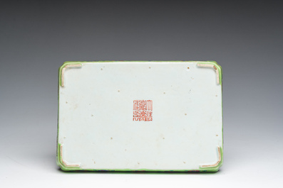 A Chinese famille rose serving dish with floral design, Jiaqing mark, in a Japanese tomobako, 19th/20th C.