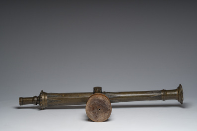 An Indonesian or Malaysian bronze mobile 'Lantaka' cannon, 18th/19th C.