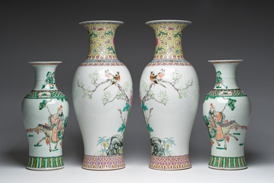 Deux pairs de vases en porcelaine de Chine famille rose et famille verte &agrave; d&eacute;cor d'oiseaux parmi des branches fleuries et de sc&egrave;nes anim&eacute;es, 20&egrave;me s.
