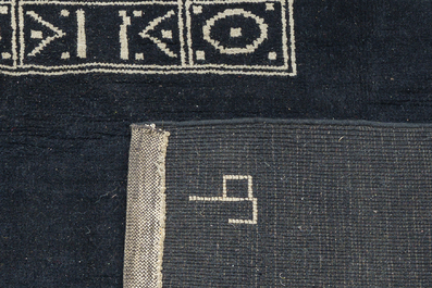A French Art Deco rug with geometric design, monogrammed J.P., wool on cotton, first half 20th C.