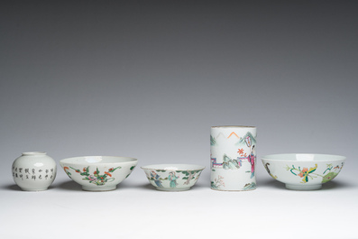 A varied collection of Chinese famille rose and qianjiang cai porcelain with floral design and animated scenes, 19th/20th C.