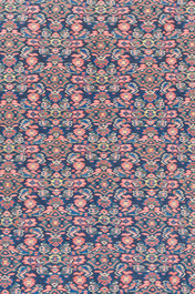 A Persian Senneh Kelim (Kilim) rug with floral design, wool on cotton, 20th C.