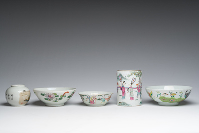 A varied collection of Chinese famille rose and qianjiang cai porcelain with floral design and animated scenes, 19th/20th C.