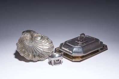 A varied collection of English silver and silver-plated tableware, 19th/20th C.
