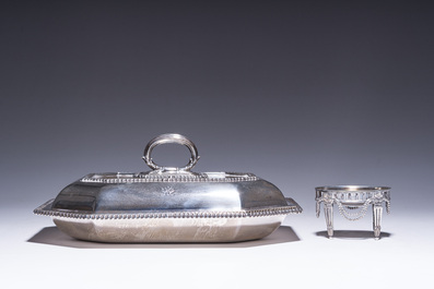 A varied collection of English silver and silver-plated tableware, 19th/20th C.