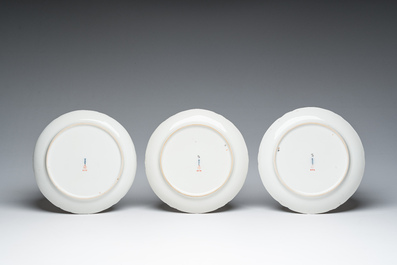 Six German gold layered and polychrome decorated porcelain 'fruit and nut' plates, KPM, Berlin, first quarter 20th C.
