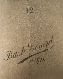 A French 'Buste Girard Paris' mannequin with a bicorne, mixed media (wood, fabric, papier-m&acirc;ch&eacute;, etc.), first half 20th C.