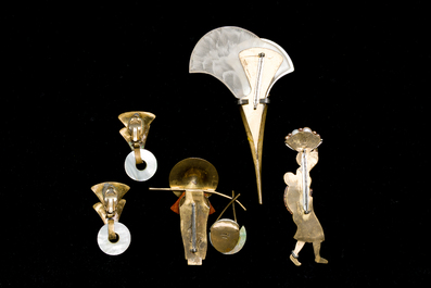 A varied collection of brass jewelry finished with a.o. mother-of-pearl, pearls and wood, marked 'Fabrice Paris', 20th C.