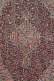 A Persian Bidjar rug with floral design, wool, cotton and silk, 20th C.