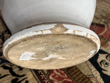 A large English Delftware blue and white pharmacy jar with a cartouche, probably Lambeth, 18th C.