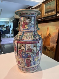 Three Chinese Canton famille rose 'warrior and palace scenes' vases, 19th C.