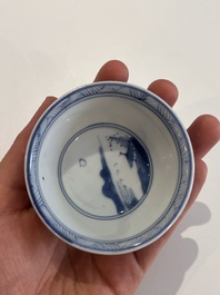 A varied collection of Chinese blue and white porcelain with figures and floral design, 18th/19th C.
